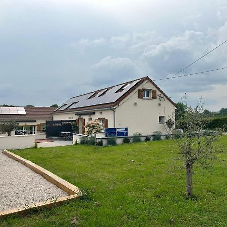 Gite De La Combe Ganat 3 Etoiles Sanvignes-les-Mines Bagian luar foto