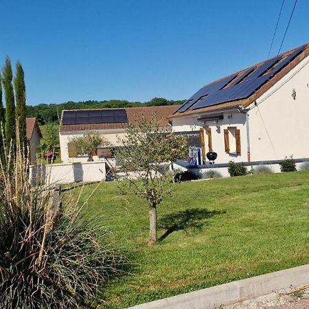 Gite De La Combe Ganat 3 Etoiles Sanvignes-les-Mines Bagian luar foto